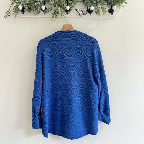 IC By Connie k Blue Textured Toggle Closure Sweater Small - Picture 4 of 5
